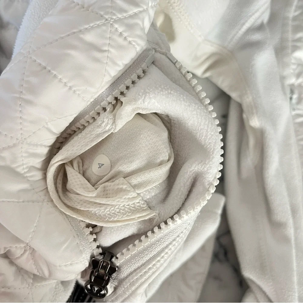 Lululemon Fleecy Keen Jacket II in Ghost White